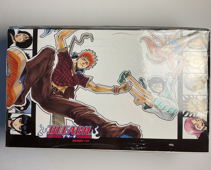 Bleach Box Set 1: Volumes 1-21 with Premium by Tite Kubo (English) Paperback gallery