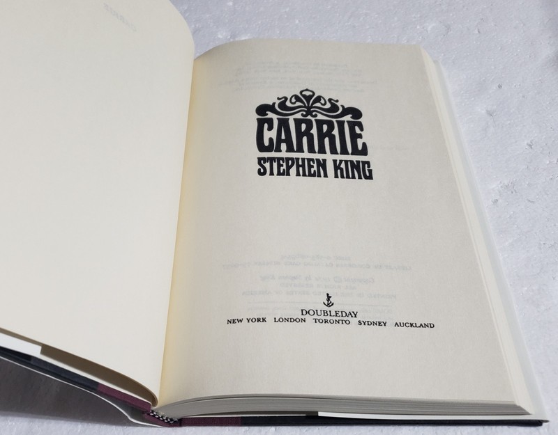 CARRIE by Stephen King 1988 Book Club Copyright 1974 Hardcover Dust Jacket HB VG gallery