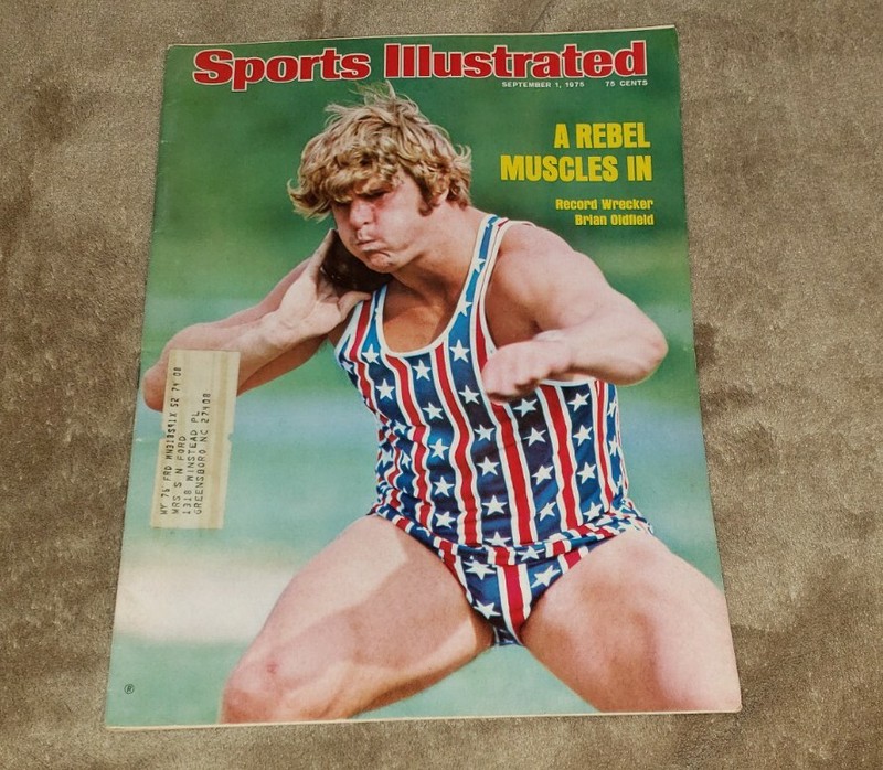 SPORTS ILLUSTRATED 9/1/75 A REBEL MUSCLES IN