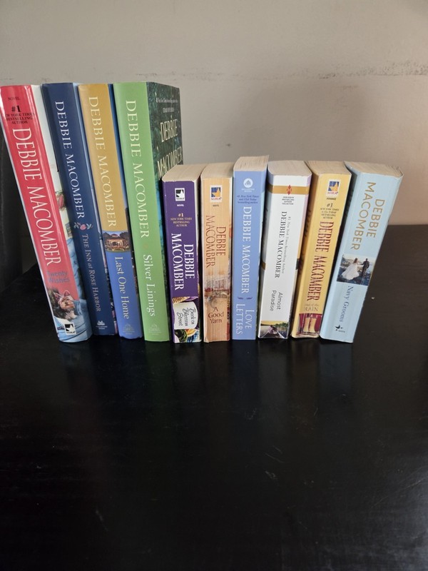 Debbie Macomber Lot Of 10 Books And 13 Stories. 3 Books Are 2-in-1. Some From…
