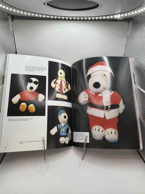 Schiffer Snoopy Peanuts Gang Collectibles Book Price Guide 8.5"x11" 159 pages-2 gallery