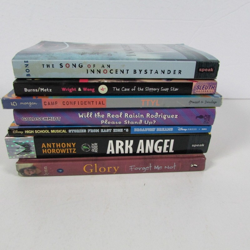 7 Juvenile Fiction Paperback and Hardcover Books gallery