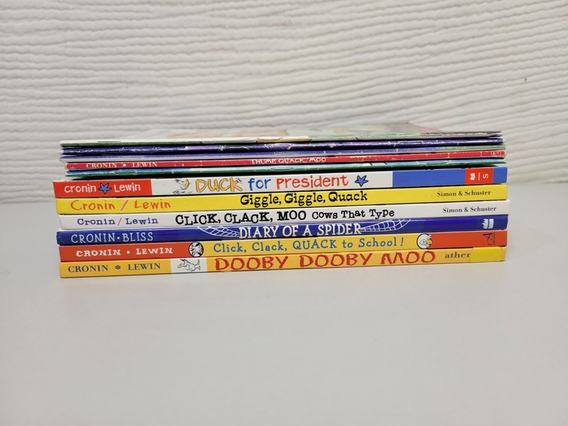 Lot Of 11 Picture Books by Doreen Cronin Click Clack Moo Paperbacks & Hardcovers gallery