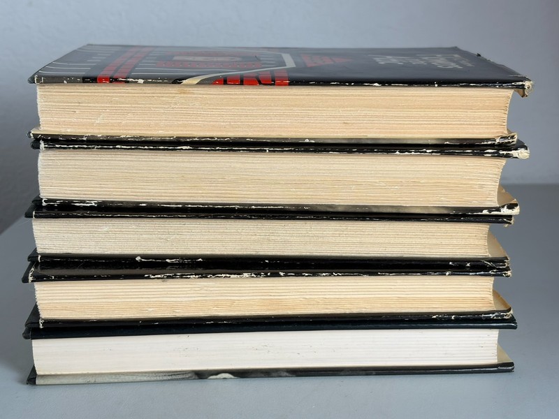 Flowers in the Attic Book Club HC edition 1-5 The complete Dollanganger set 70s gallery
