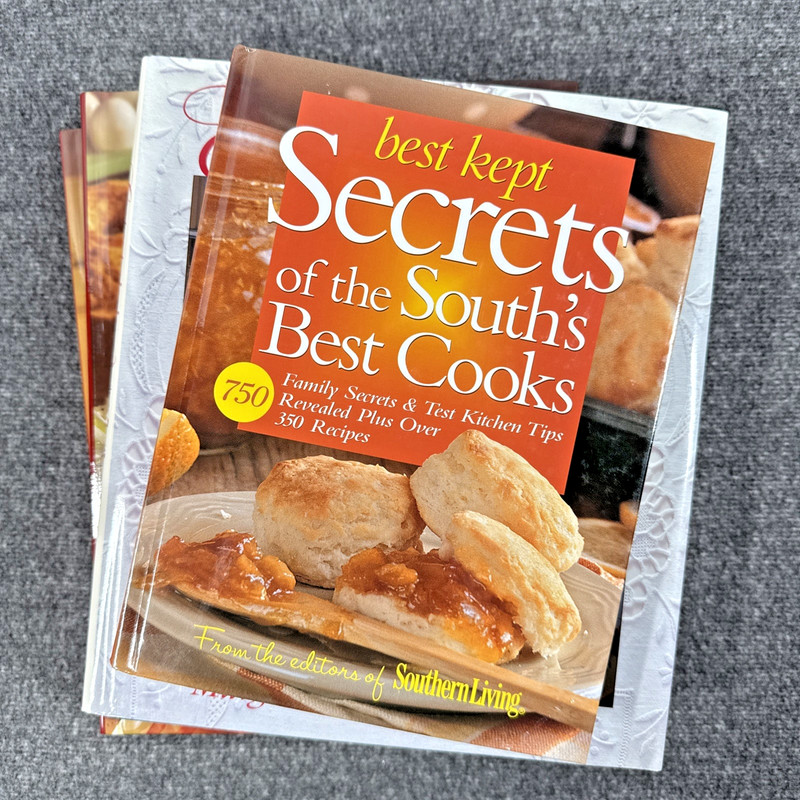 Vintage Lot of 4 Southern Living Cookbooks Entertaining (Hardcover)