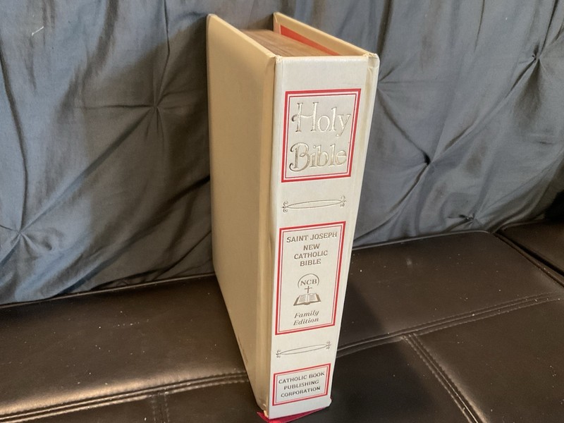 NCB St. Joseph New Catholic Bible Large Type-White Padded Hardcover (#614/97) gallery