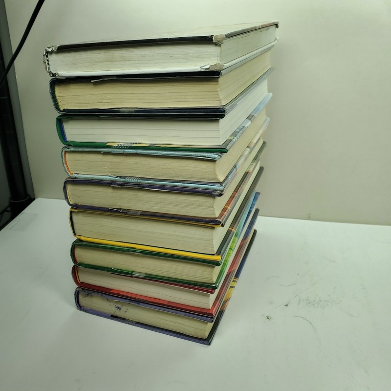 Set Series - Lot of 9 Wings of Fire books by Tui T. Sutherland Hardcover gallery