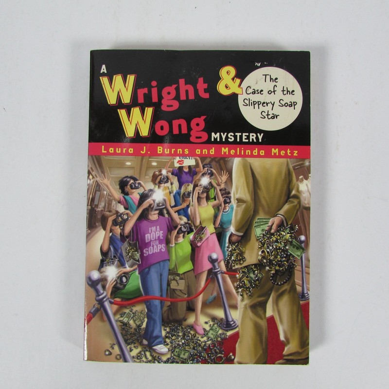 7 Juvenile Fiction Paperback and Hardcover Books gallery