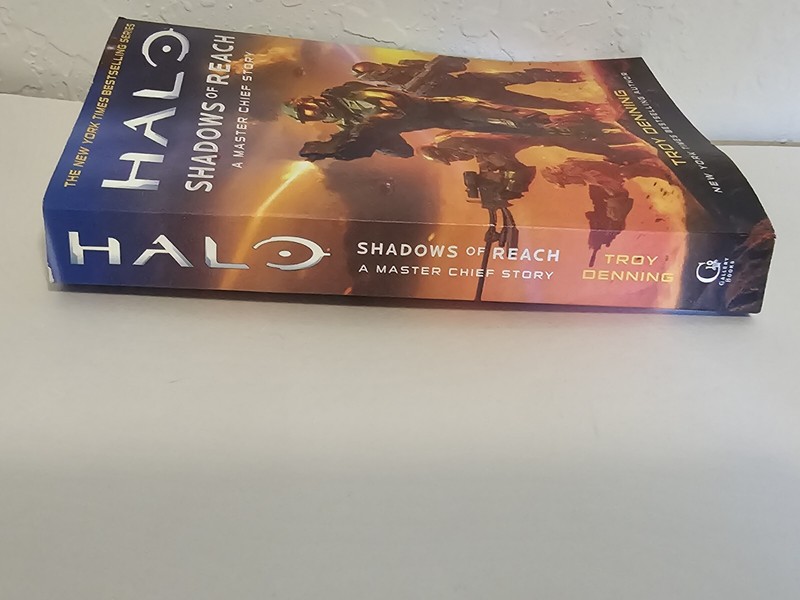 Halo Ser.: Halo: Shadows of Reach : A Master Chief Story by Troy Denning (2020, gallery