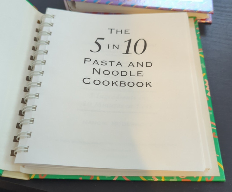 Lot Of 2 5 in 10 Cookbooks Hardcover 1993 & 1994 1st Edition gallery