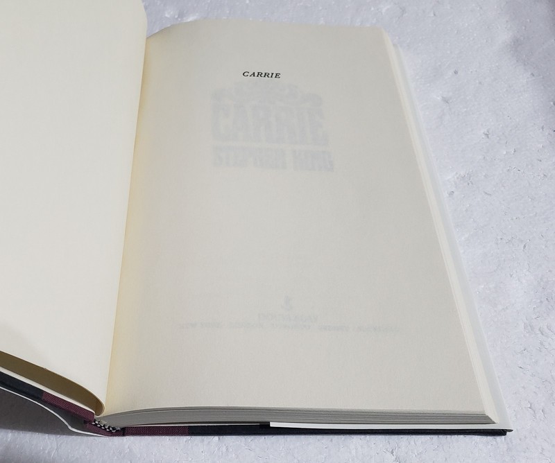 CARRIE by Stephen King 1988 Book Club Copyright 1974 Hardcover Dust Jacket HB VG gallery