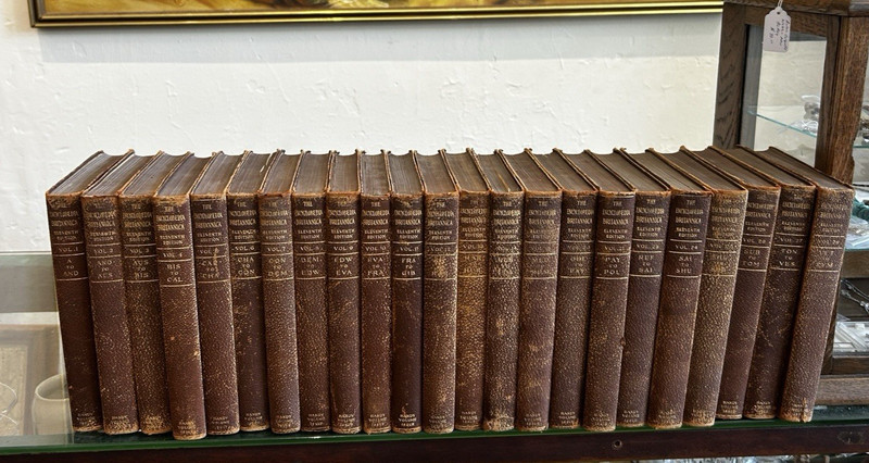 Lot of 23 Encyclopedia Britannica 11th Edition 1910-1911 Handy Version Leather