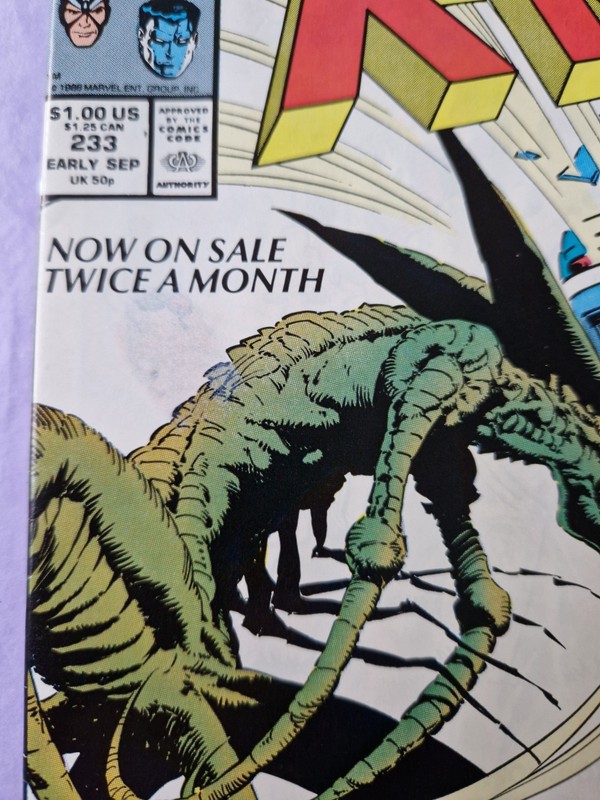 The Uncanny X-Men #233 Marvel Comics 1988 in Excellent Condition 8.5 VF+ gallery