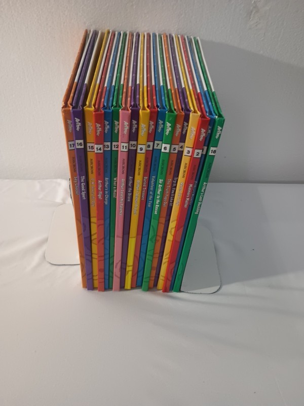 Complete Set Series - Lot of 18 Arthur's Family Values books by Marc Brown gallery