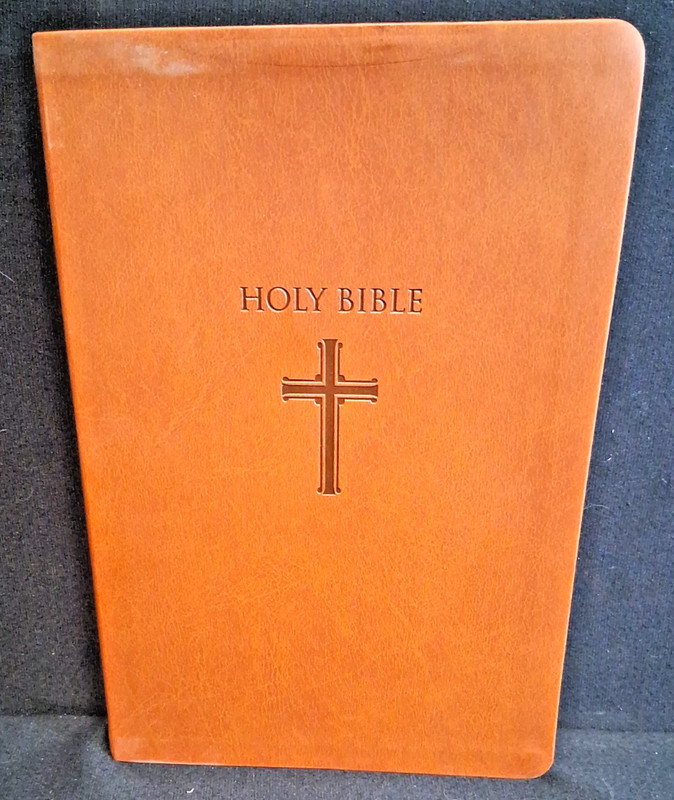Super Giant Print Bible NKJV Imitation Leather Largest Print 16 point! VGC gallery