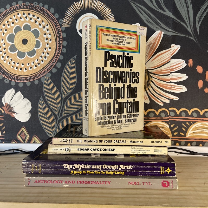 Vintage 1970s Occult Psychic ESP Book Lot Edgar Cayce Numerology Dreams 5 Book