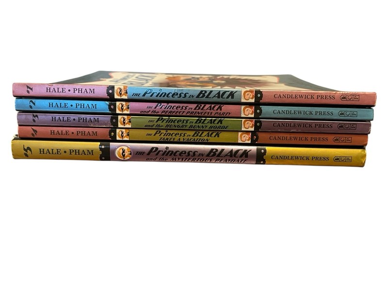 The Princess In Black Book Set 1-5 Shannon & Dean Hale Ages 7-9 gallery