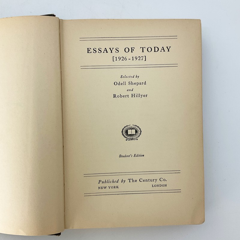 Essays of Today 1926–27 Literary Essays Student Edition Hardcover Book 1928