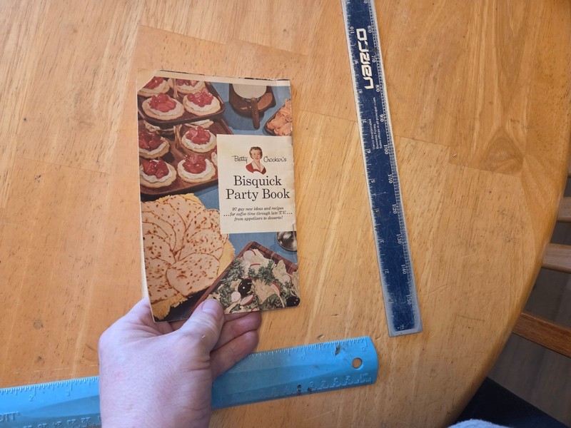 Betty Crocker's Bisquick Party Book - 1957 General Mills Pamphlet gallery