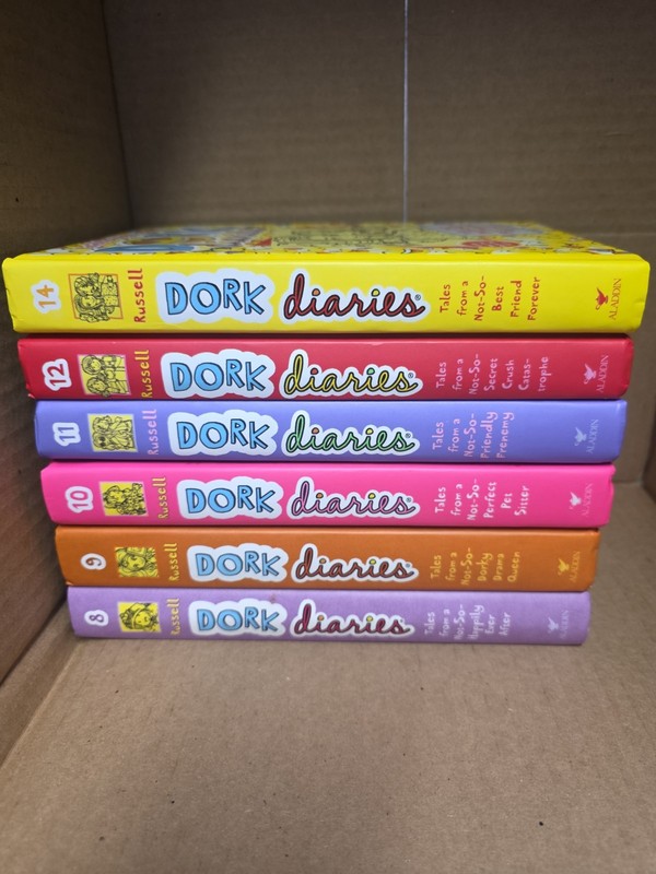 Dork Diaries books (Lot)