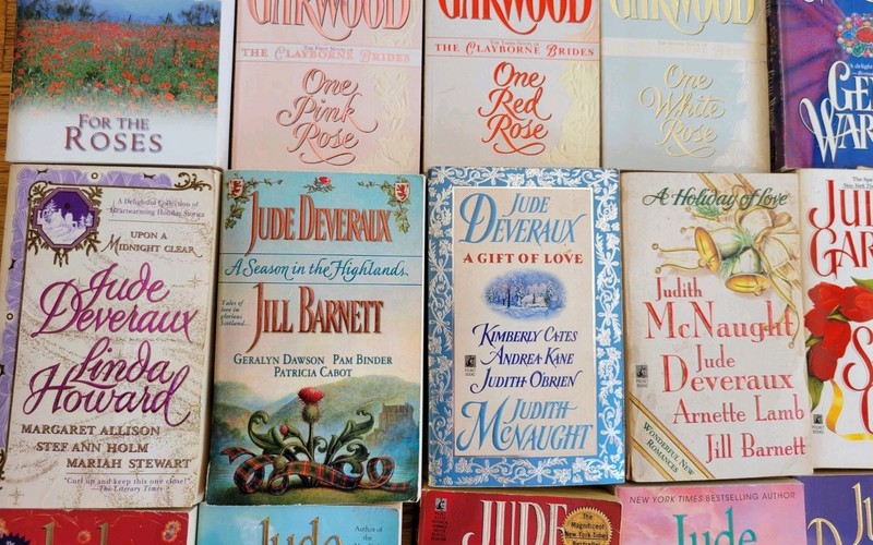 Lot of 56 Books: Jude Deveraux, Julie Garwood, Judith McNaught & Jill Barnett gallery