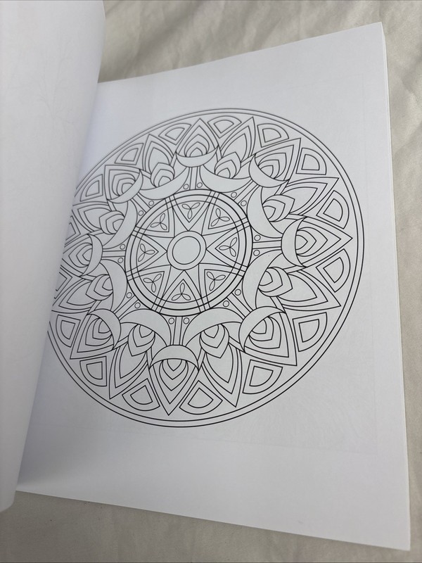 352 PAGES OF ACTIVITY THE COLORING BOOK - THE COLOURING BOOK FOR GROWN UPS gallery