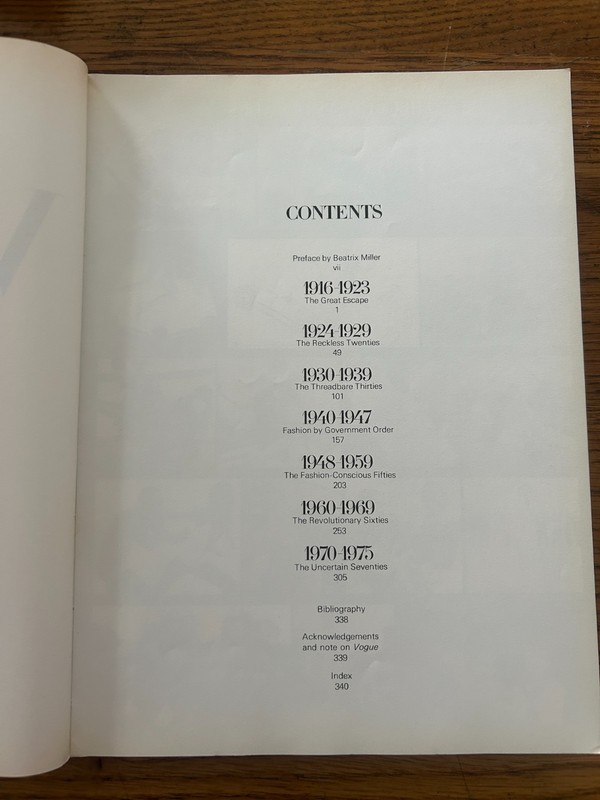 IN VOGUE- Sixty years of British Vogue - PENGUIN TPB (UK) 1978 344 Pages gallery