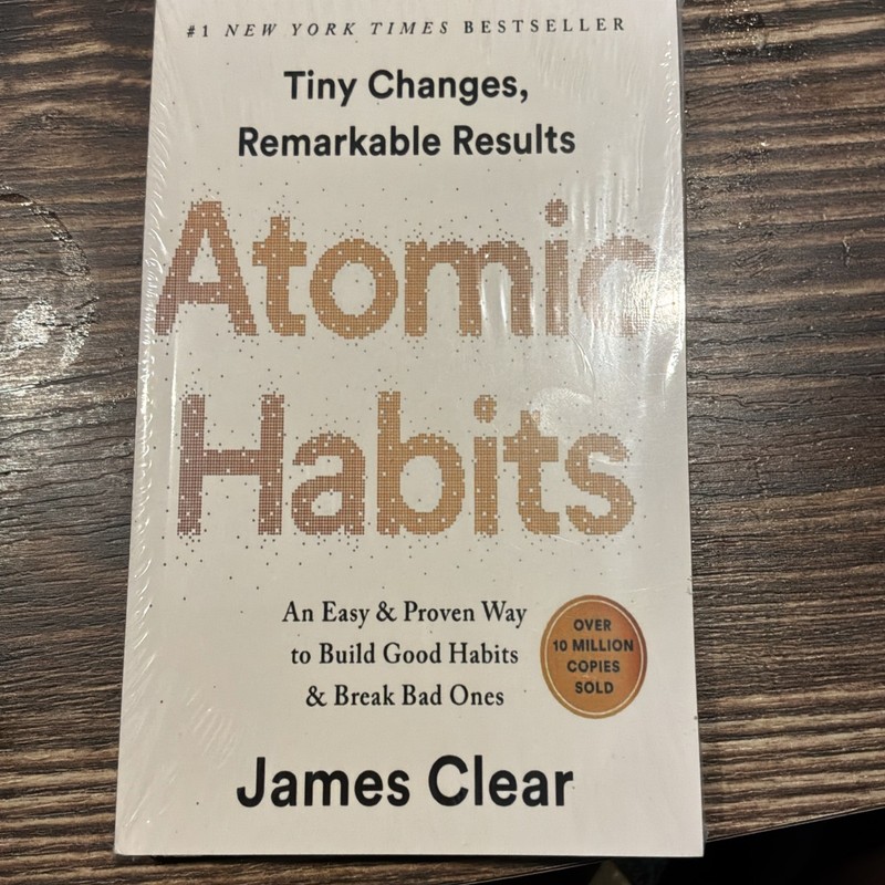 James Clear Atomic Habits Paperback 2018 Penguin Self-Help Nonfiction Habits