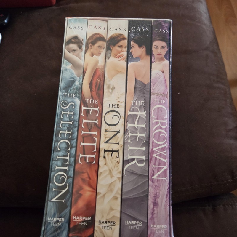 The Selection Book Series by Kiera Cass – Books 1-5 in Paperback.