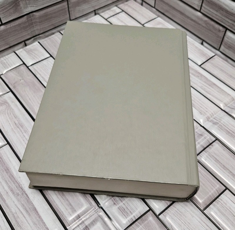 Merriam - Webster's Ninth New Collegiate Dictionary 1991 Vintage Grey Hardcover gallery