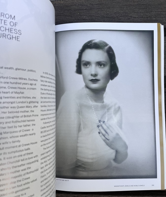 Sotheby's Geneva Magnificent Jewels Auction Catalog gallery