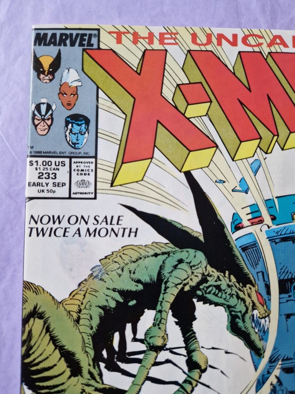 The Uncanny X-Men #233 Marvel Comics 1988 in Excellent Condition 8.5 VF+ gallery