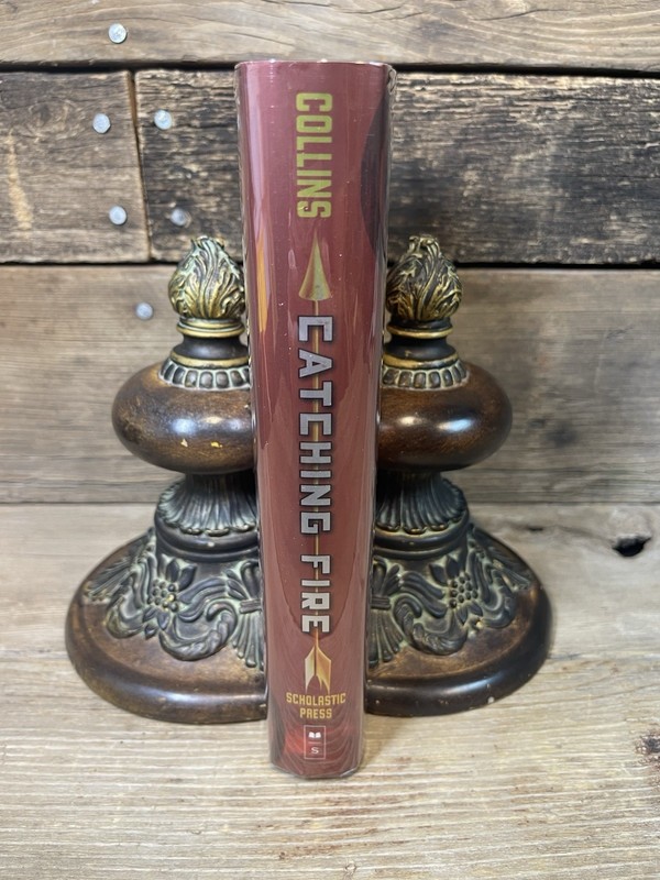 “Catching Fire” Suzanne Collins, 1st Edition First Printing 2009 HC Like New gallery