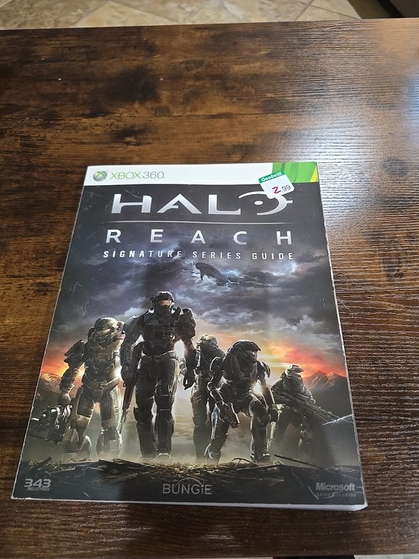 Halo Reach by BradyGames Staff and Microsoft Press Staff (2010, Trade Paperback)