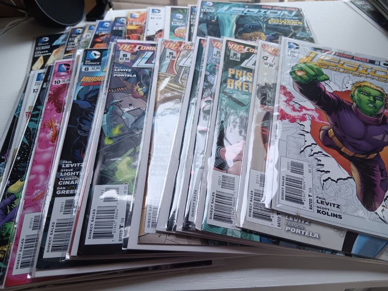 Legion of Super-Heroes 2011 7th Series 24 Comics #0 to #23