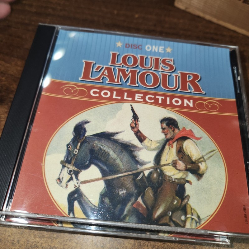 Louis L'Amour Collection 7 Stories on 4 CDs in Wooden Box Read by Willie Nelson gallery