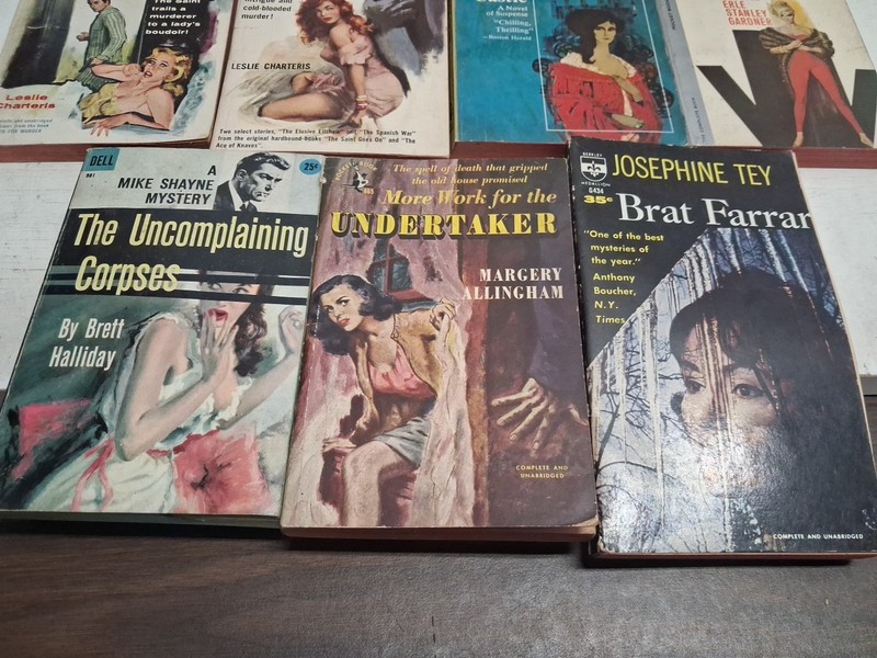 1940s Murder Mystery Trade Paperback Lot 11 Books PB Death Saint Kitten Kill gallery
