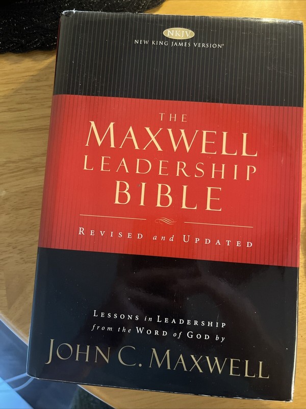 The Maxwell Leadership Bible NKJV 2007- Black