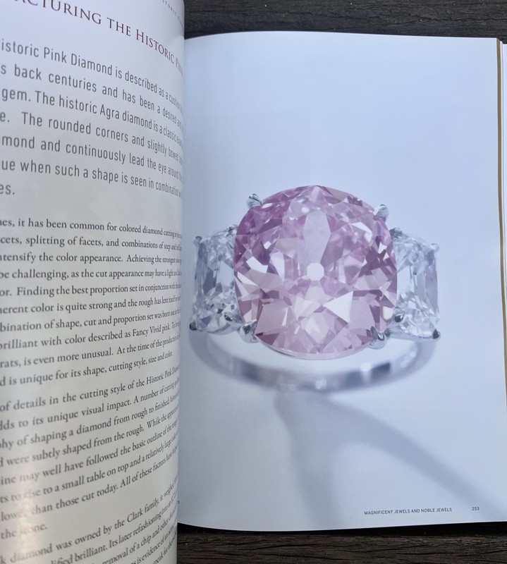 Sotheby's Geneva Magnificent Jewels Auction Catalog gallery
