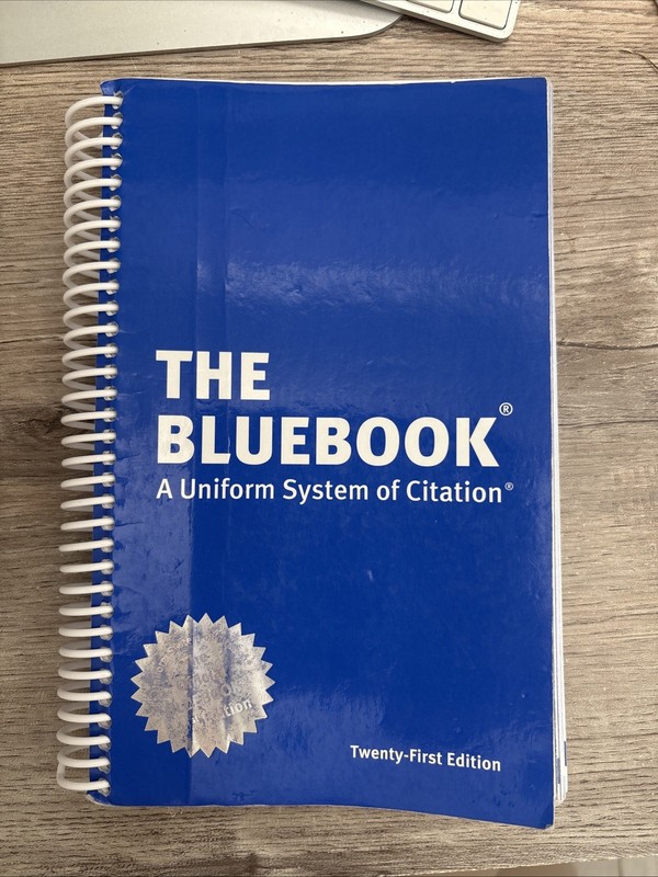 The Bluebook : A Uniform System of Citation by Columbia Law Review (21 edition)