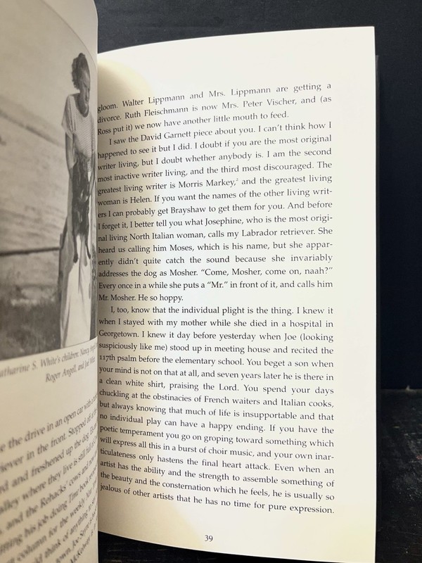 E. B. White on Dogs by Martha White (2013, Hardcover) Like New Y1 gallery