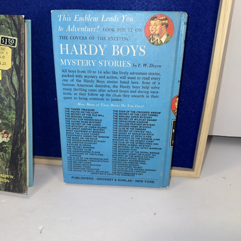 Hardy Boys, Lot Of 2 Copyright 1966, # 8 / 27 gallery