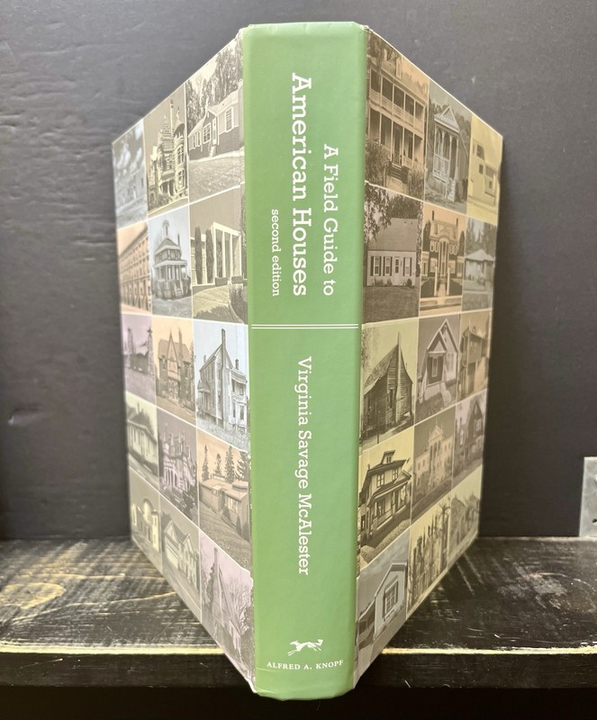 Field Guide to American Houses by McAlester 2013 Revised Hardback Like New Y1 gallery
