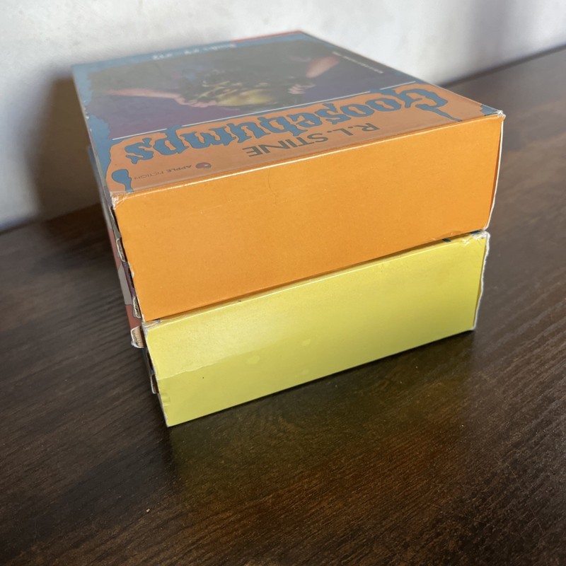 X2 Box Set Goosebumps Book 9-12 & 25-28 R.L Stine Slipcase Prints Vary gallery