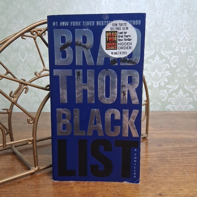 Brad Thor Scot Harvath 4 Book Lot Act of War Black List Apostle PB VG gallery