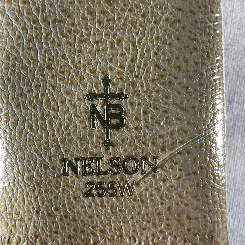 VTG Nelson New King James Family Reference Bible 1985 With Original Box gallery
