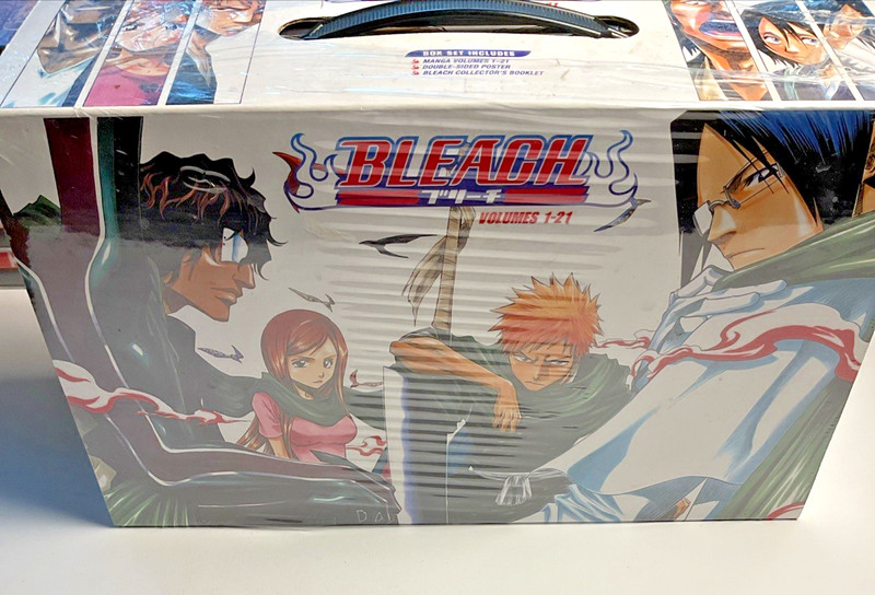 Bleach Box Set 1: Volumes 1-21 with Premium by Tite Kubo (English) Paperback gallery