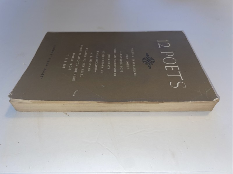 12 Poets, edited by Glenn Leggett softcover 1964 B25 gallery