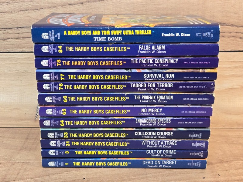 Lot of 12 Hardy Boys Case Files by Franklin W Dixon Vintage PB 1st prints
