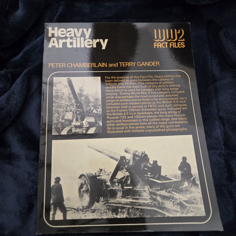 Heavy Artillery (World War Two Fact Fil… by Gander, Terry Paperback / softback